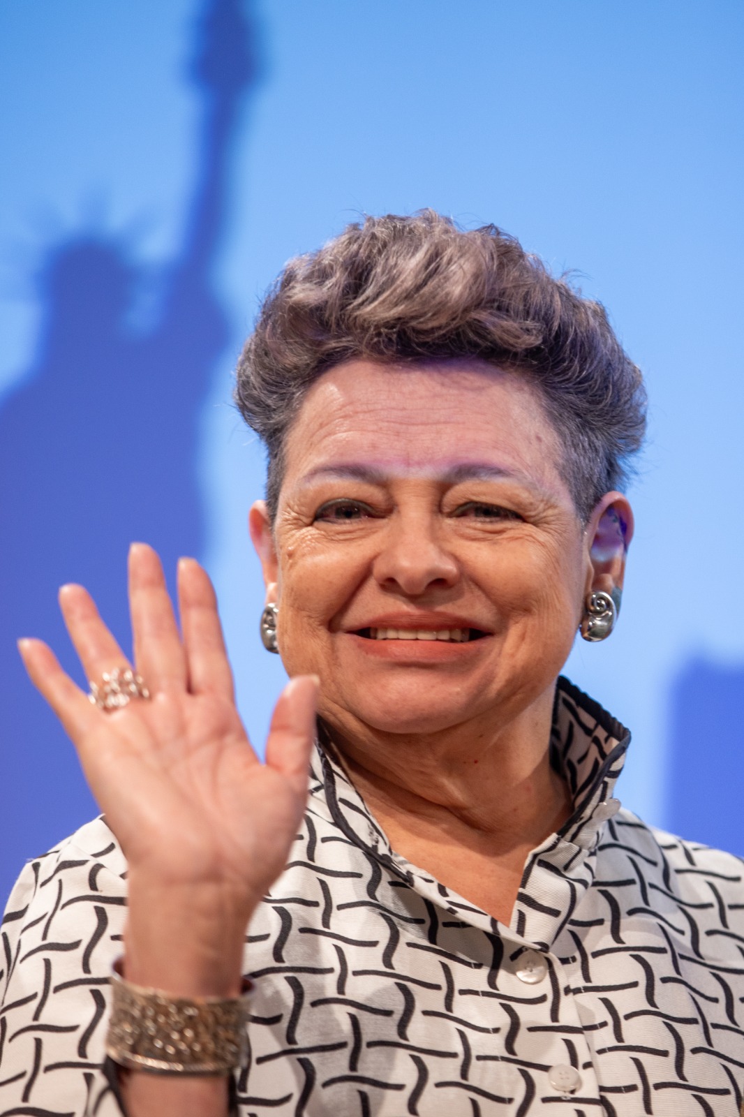 H.E. Lucrecia Peinado